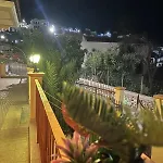 Pinotsi Rooms