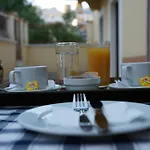 Гостевой дом Pinotsi Rooms 3*