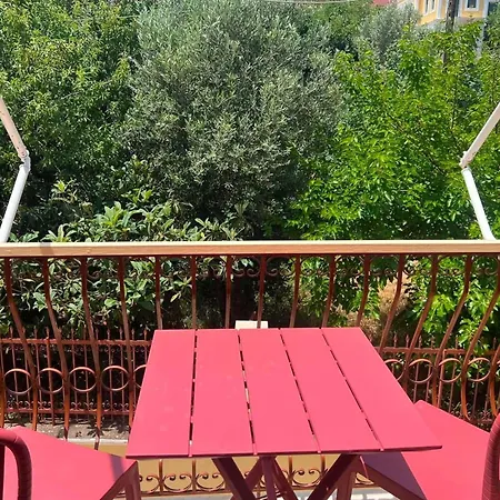 Pinotsi Rooms