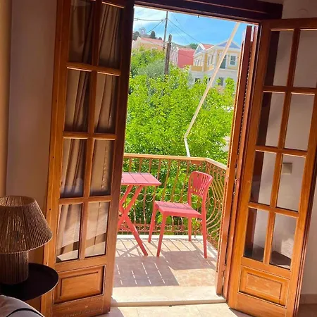 Pinotsi Rooms