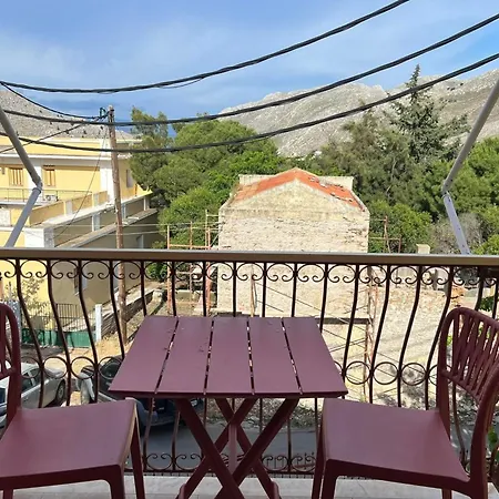 Pinotsi Rooms Village Symi ゲストハウス