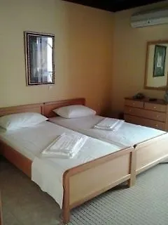 Pinotsi Rooms 3* 시미