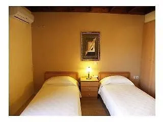 ゲストハウス Pinotsi Rooms Village Symi