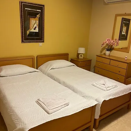 Pensiune Pinotsi Rooms