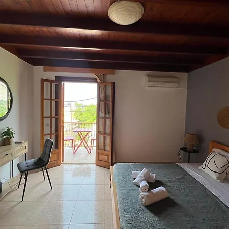 Pinotsi Rooms Village Symi