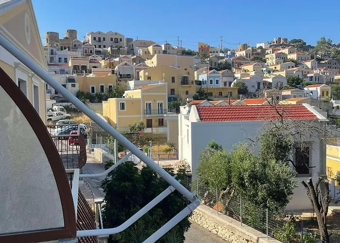 بيت ضيافة Pinotsi