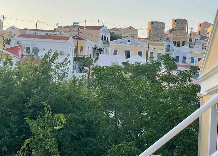 بيت ضيافة Pinotsi 3*