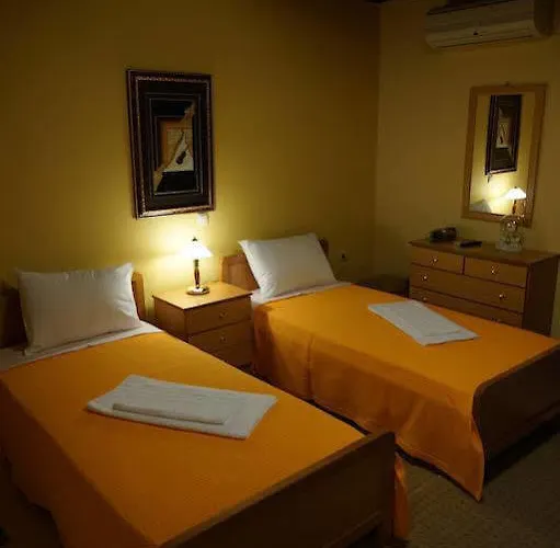 ゲストハウス Pinotsi シミ